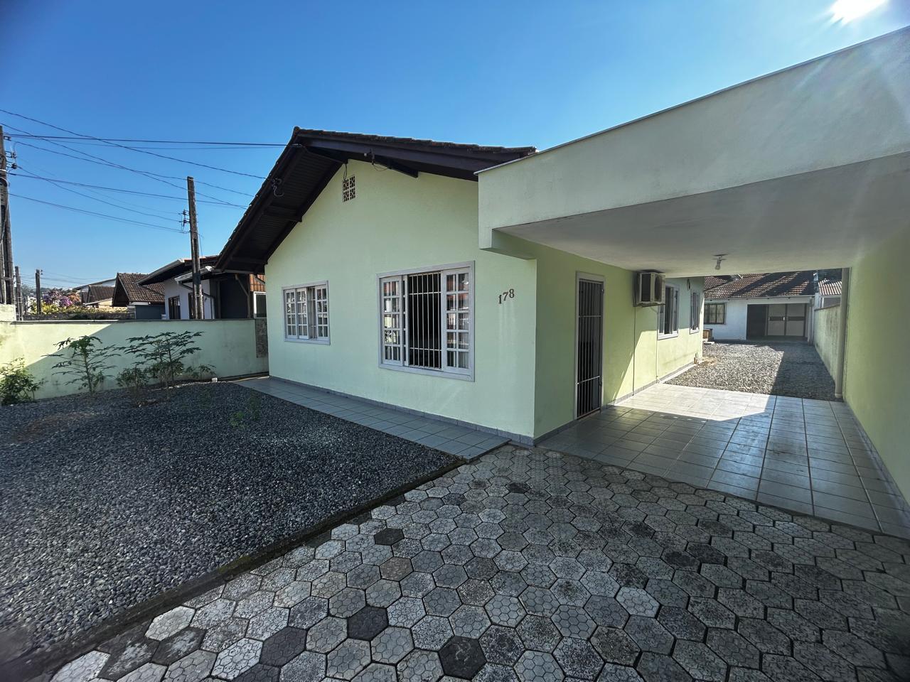 Casa para Venda, em Joinville, bairro Nova Bras�lia, 3 dormit�rios, 2 banheiros, 1 vaga